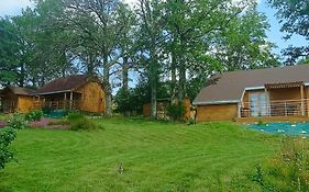 Les Chalets De La Vialette Servieres-le-chateau